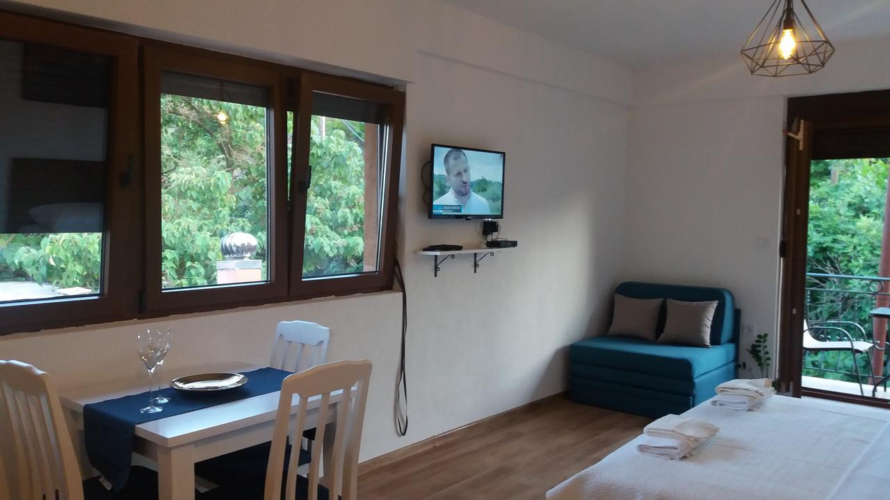 דירות וירפזאר Vasiliki מראה חיצוני תמונה